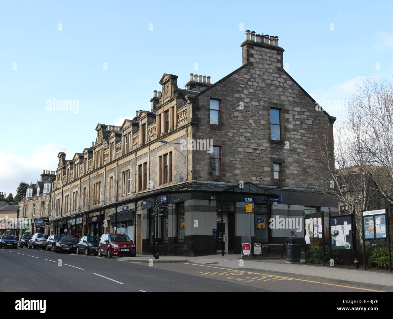 Scène de rue de pitlochry scotland mars 2015 Banque D'Images