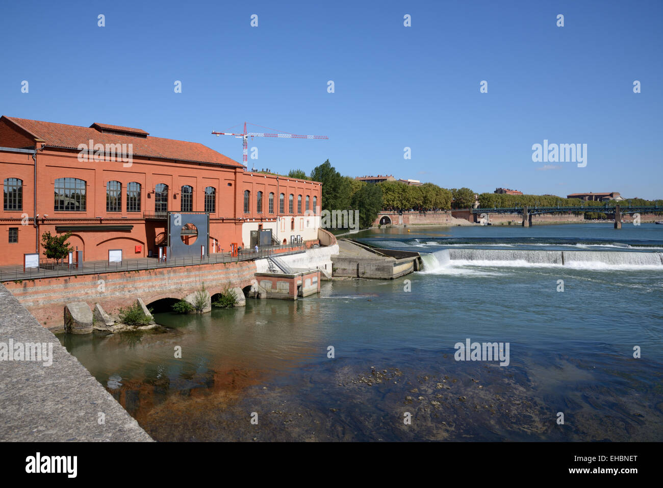 Barrage hydroélectrique de Bazacle Barrage ou l'hydroélectricité ou d'électricité Power Station et Weir sur Garonne Toulouse France Banque D'Images