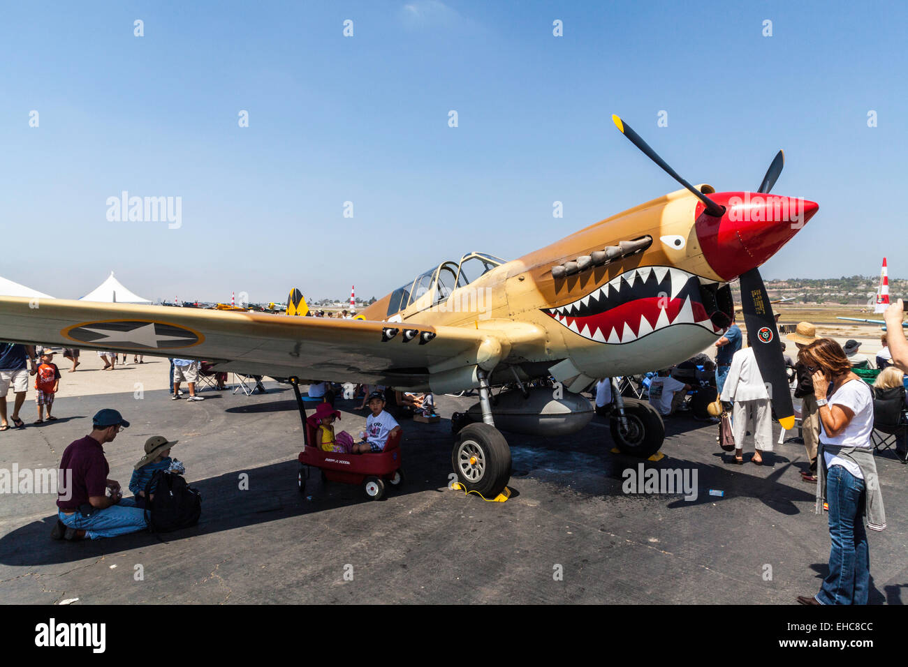 Un Curtiss P-40 Warhawk au 2011 Spectacle aérien Wings Over Camarillo de Camarillo en Californie Banque D'Images