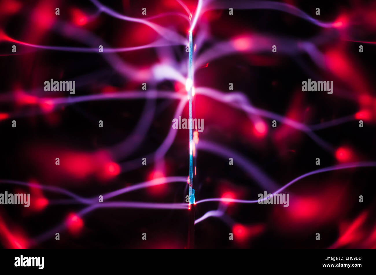 Résumé : La science gaz plasma chevrons et traces de l'obscurité Banque D'Images