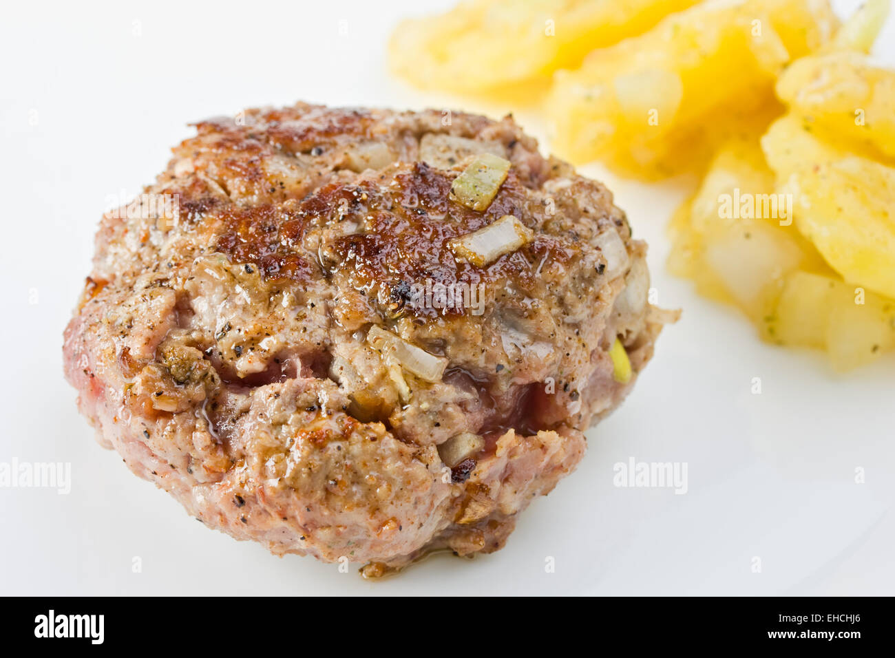 Détail d'une boule de viande grillée Banque D'Images