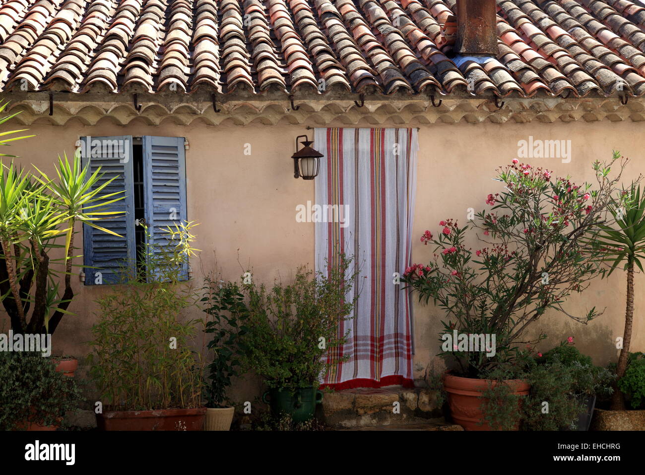 Le village de Mougins sur la côte d'Azur Banque D'Images