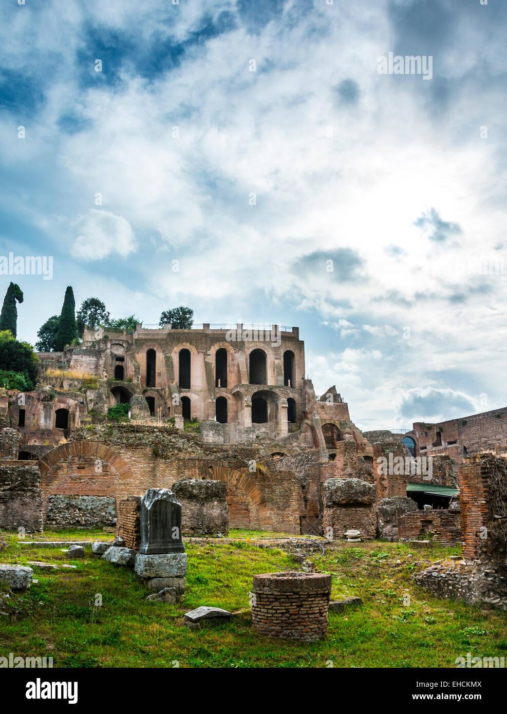 Santa Maria Antiqua et les ruines d'une villa romaine, Forum Romain, Rome, Latium, Italie Banque D'Images