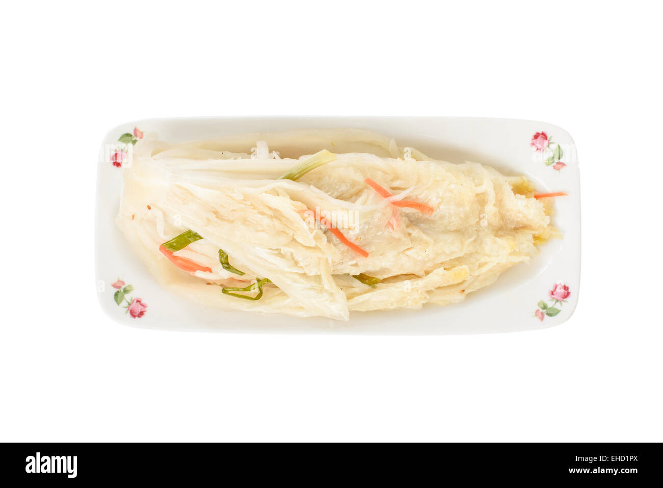 Baek-Gimchi non coupés dans un plat, isolated on white Banque D'Images