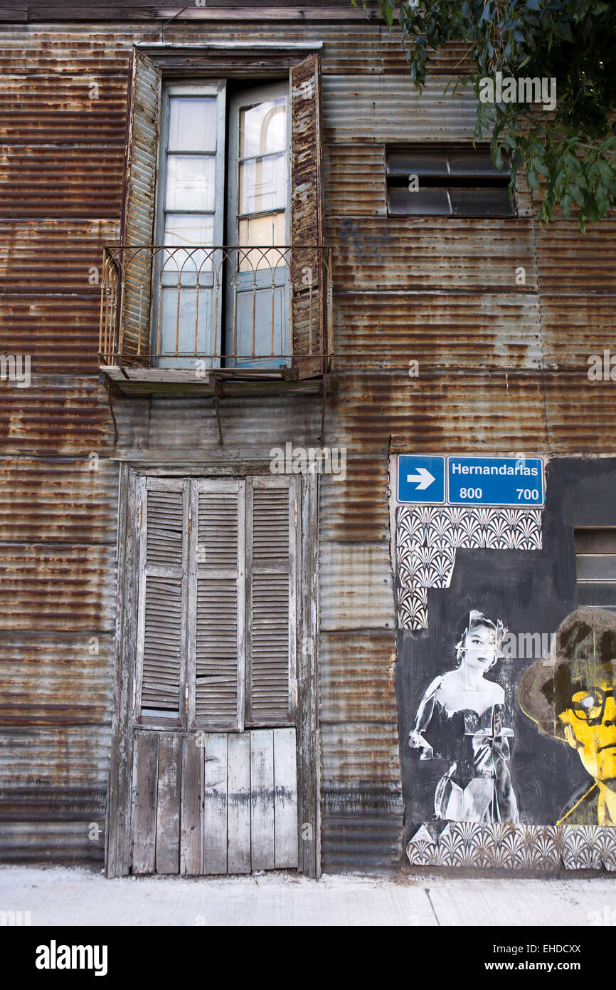 L'ARGENTINE, Buenos Aires, La Boca, Buenos Aires, maison fabriqué à partir de la tôle ondulée Banque D'Images