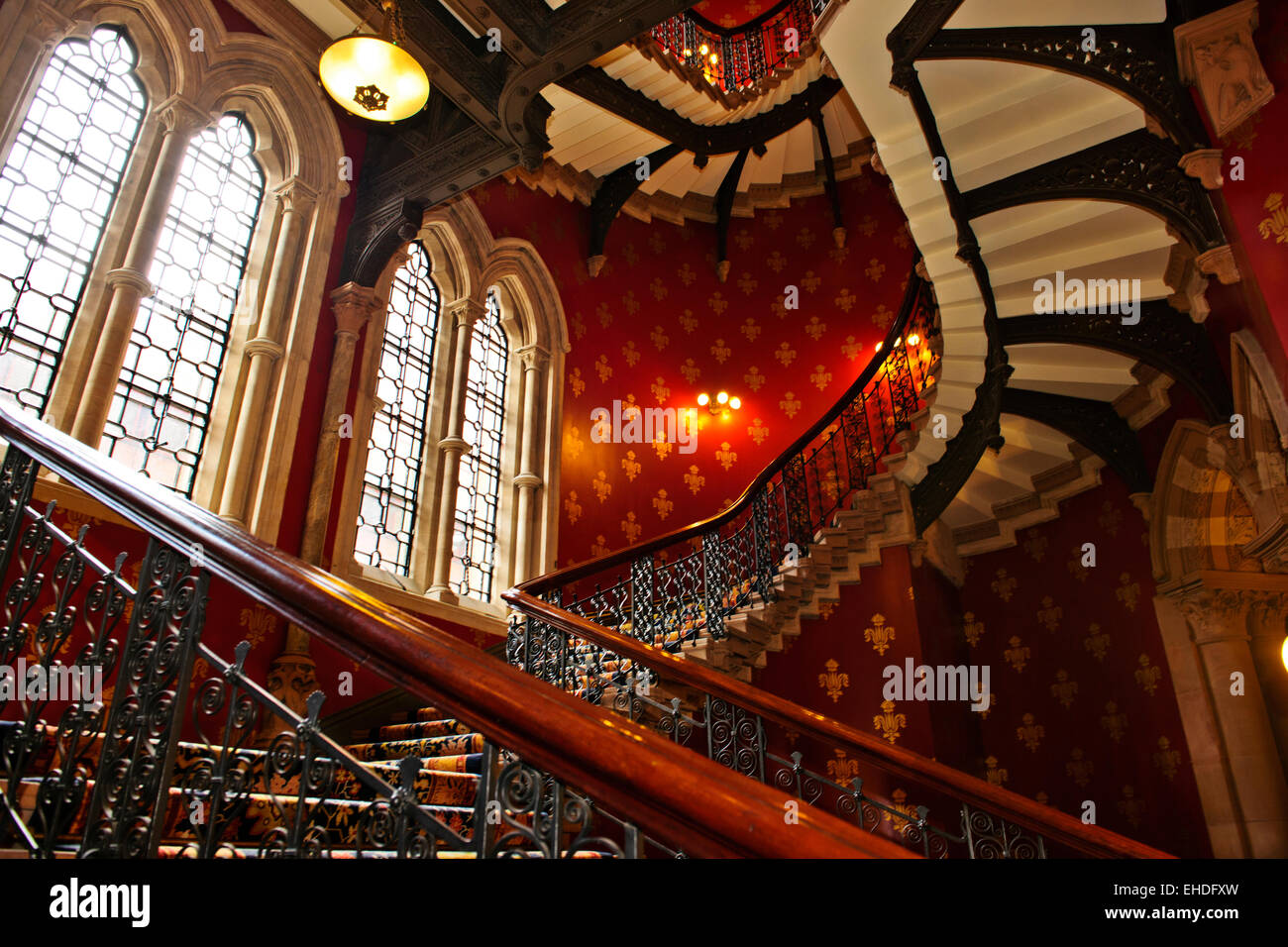 Hôtel Renaissance,Hall,grand escalier original & vestibule,conformément à la conception de style Victorien,St Pancras Station, London Banque D'Images