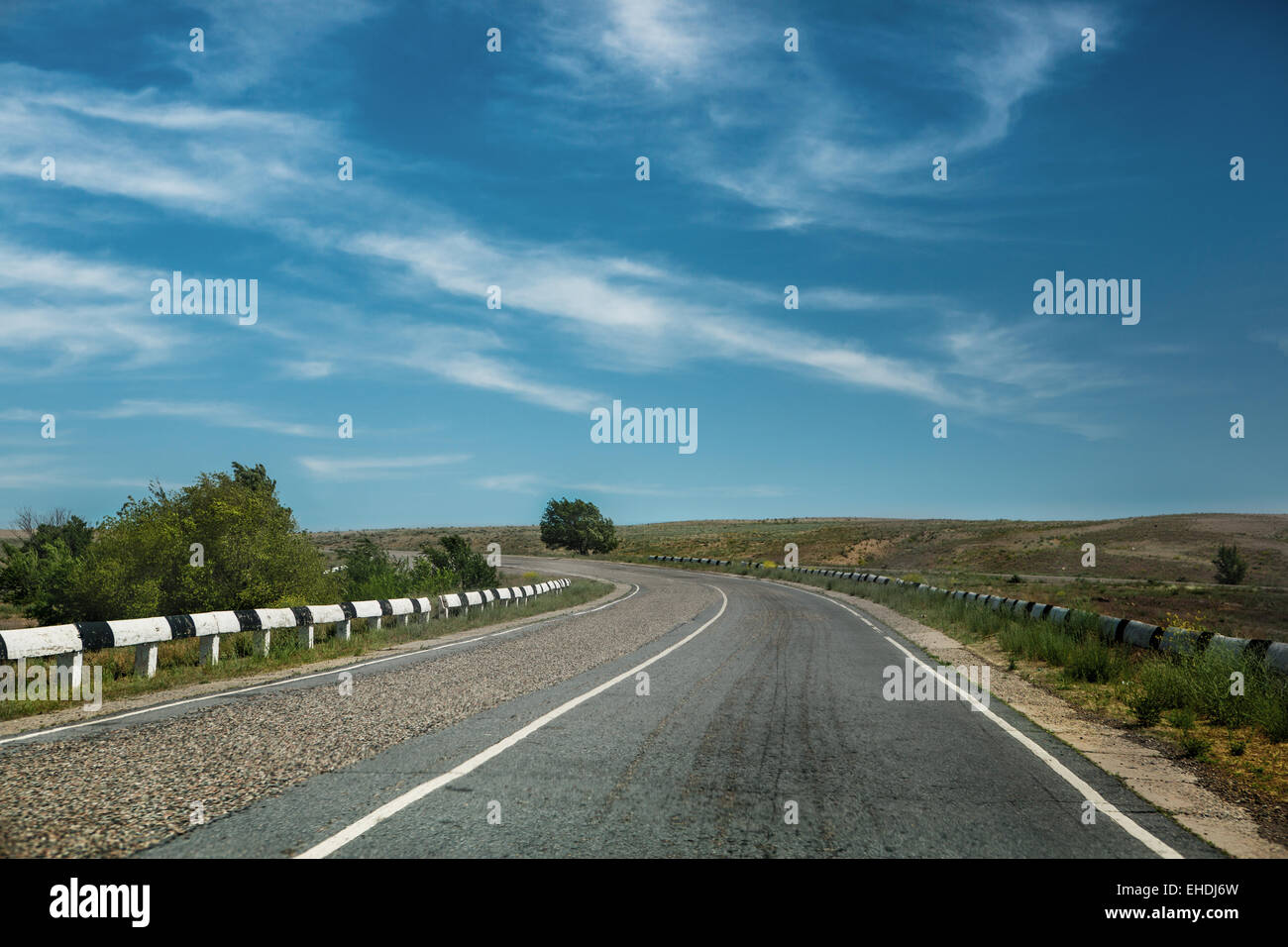 Ligne de démarcation avec la route Banque D'Images