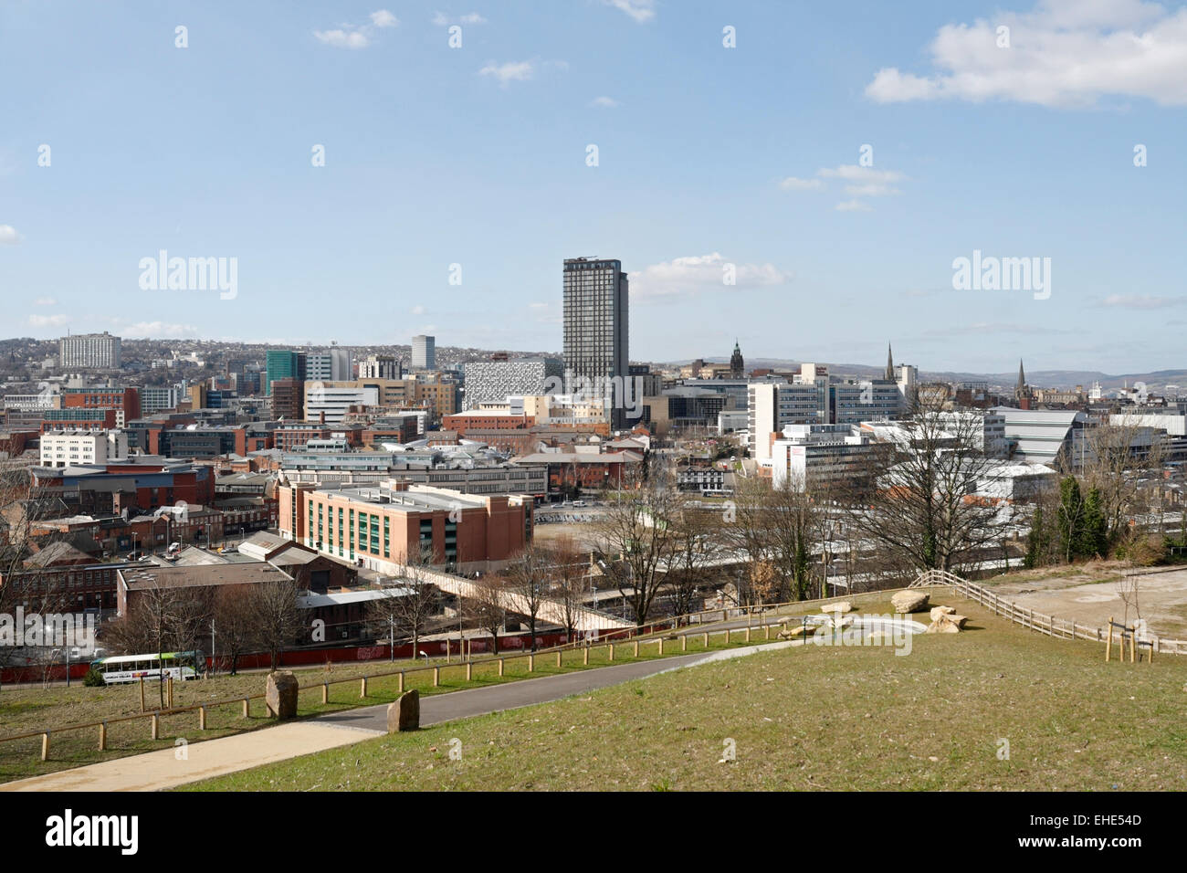 Skyline du centre-ville de Sheffield, vue panoramique du paysage, Angleterre Royaume-Uni paysage urbain britannique panoramique Banque D'Images