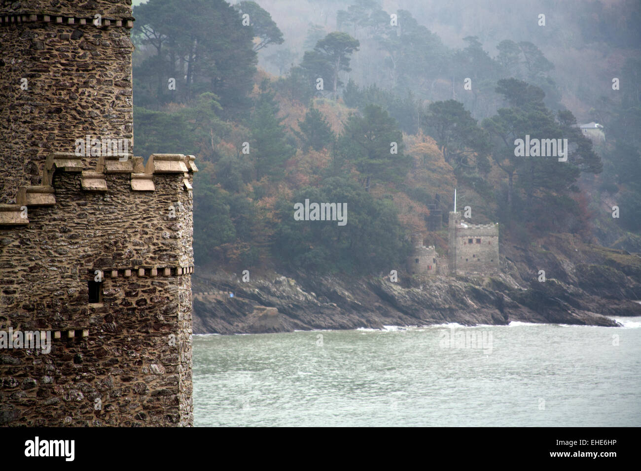 Tour de Dartmouth Castle et Château de Kingswear, gardant la bouche de l'estuaire de l'EICC, Dartmouth Devon UK Banque D'Images