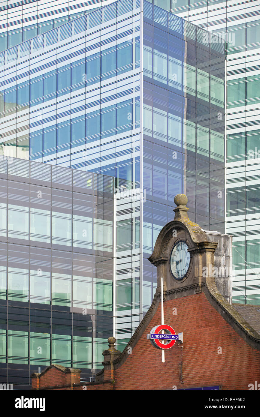 Détail de nouveau bureau de développement pour le développement de la construction Wates Titres dans Hammersmith Grove, London Banque D'Images