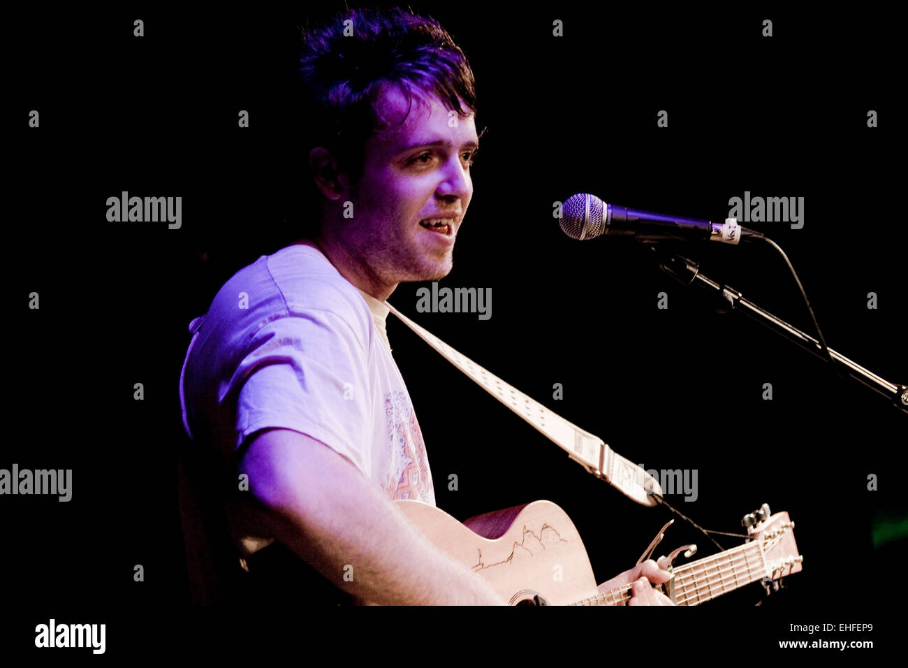 Benjamin Francis Leftwich live au Bestival sur l'île de Wight en 2011. Banque D'Images