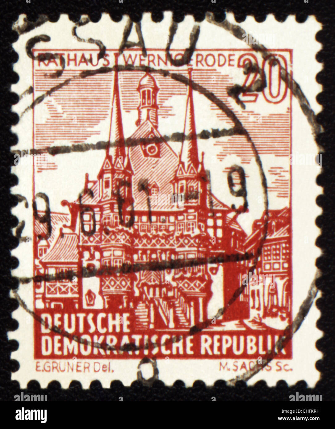 Rda - circa 1960 : timbre imprimé en RDA) montre de ville de vieille ville allemande Wernigerode Banque D'Images