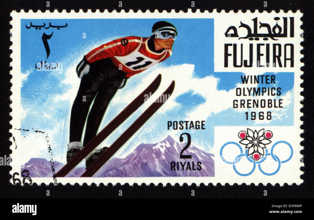 Timbre-poste de Fujeira montre Jeux Olympiques d'hiver de Grenoble 1968 Banque D'Images