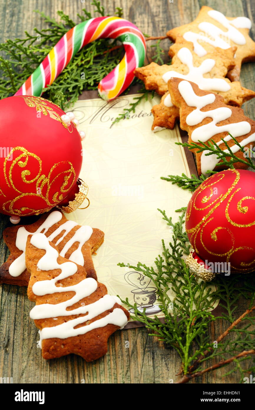 Boules de Noël, d'épices et de canne à sucre. Banque D'Images