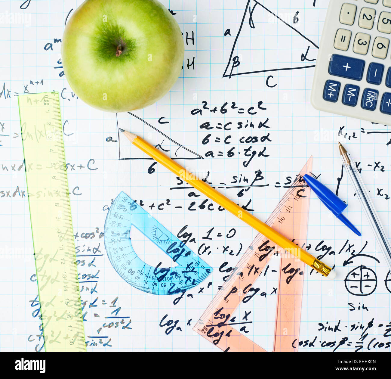 Étudier les mathématiques, le retour à l'école composition Banque D'Images