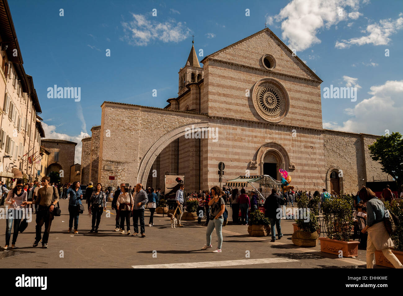 La Cathédrale de Saint Chiara, Assise, Pérouse, Ombrie, Italie Banque D'Images