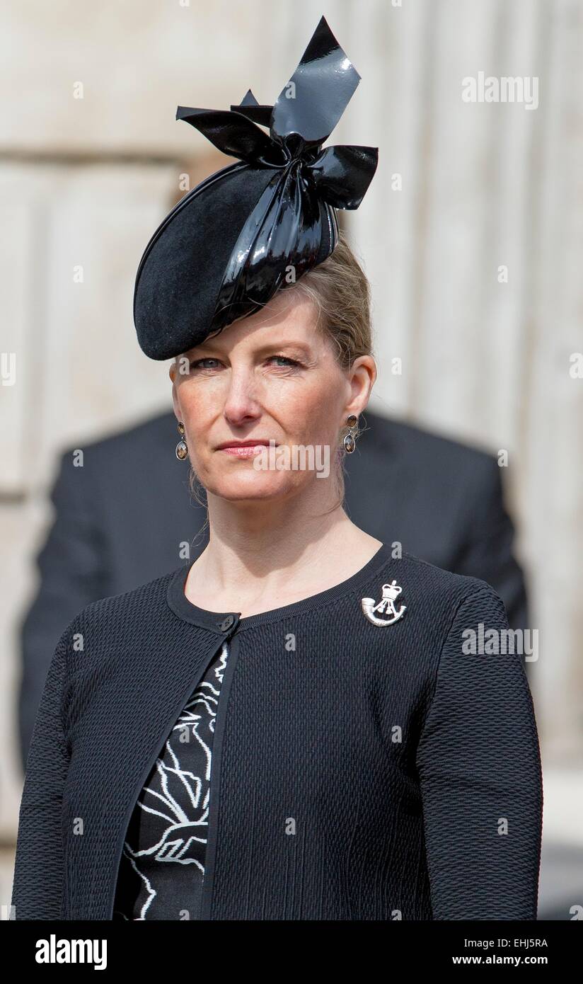 Londres, Royaume-Uni. 13Th Mar, 2015. Sophie, la comtesse de Wessex, assiste à la commémoration publique pour marquer la fin des opérations de combat en Afghanistan et de la parade à la Cathédrale St Paul à Londres, Royaume-Uni, 13 mars 2015. Photo : Patrick van Katwijk/ POINT DE VUE - PAS DE FIL - SERVICE/dpa/Alamy Live News Banque D'Images