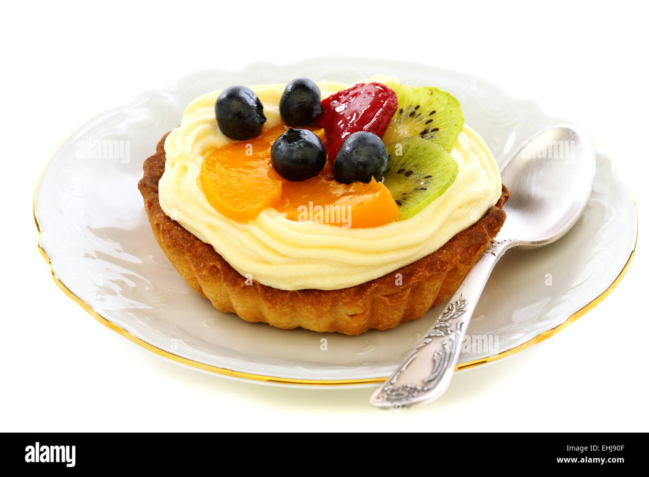 Gâteau à la crème et des fruits. Banque D'Images