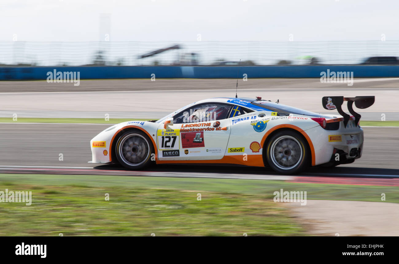 ISTANBUL, TURQUIE - 25 octobre 2014 : Tommy Lindroth durs Ferrari 458 Challenge EVO du Baron de l'équipe de course de Ferrari au cours de Banque D'Images