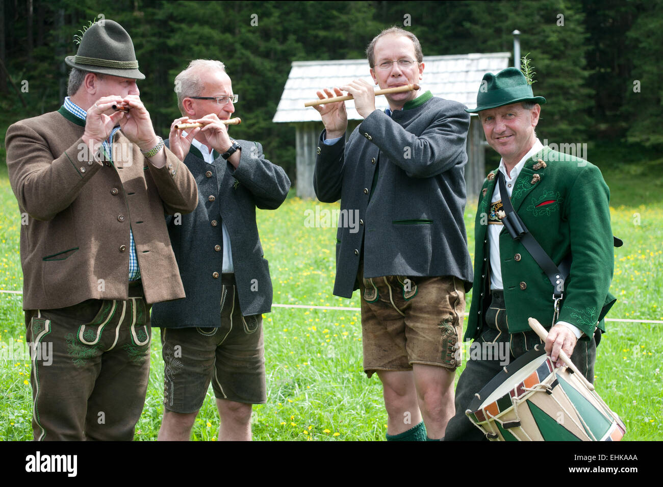 Seitlpfeifer, les hommes jouant de la flûte, Blaa Alm, Altaussee, Styrie, Autriche, l'Ausseerland Salzkammergut, Banque D'Images