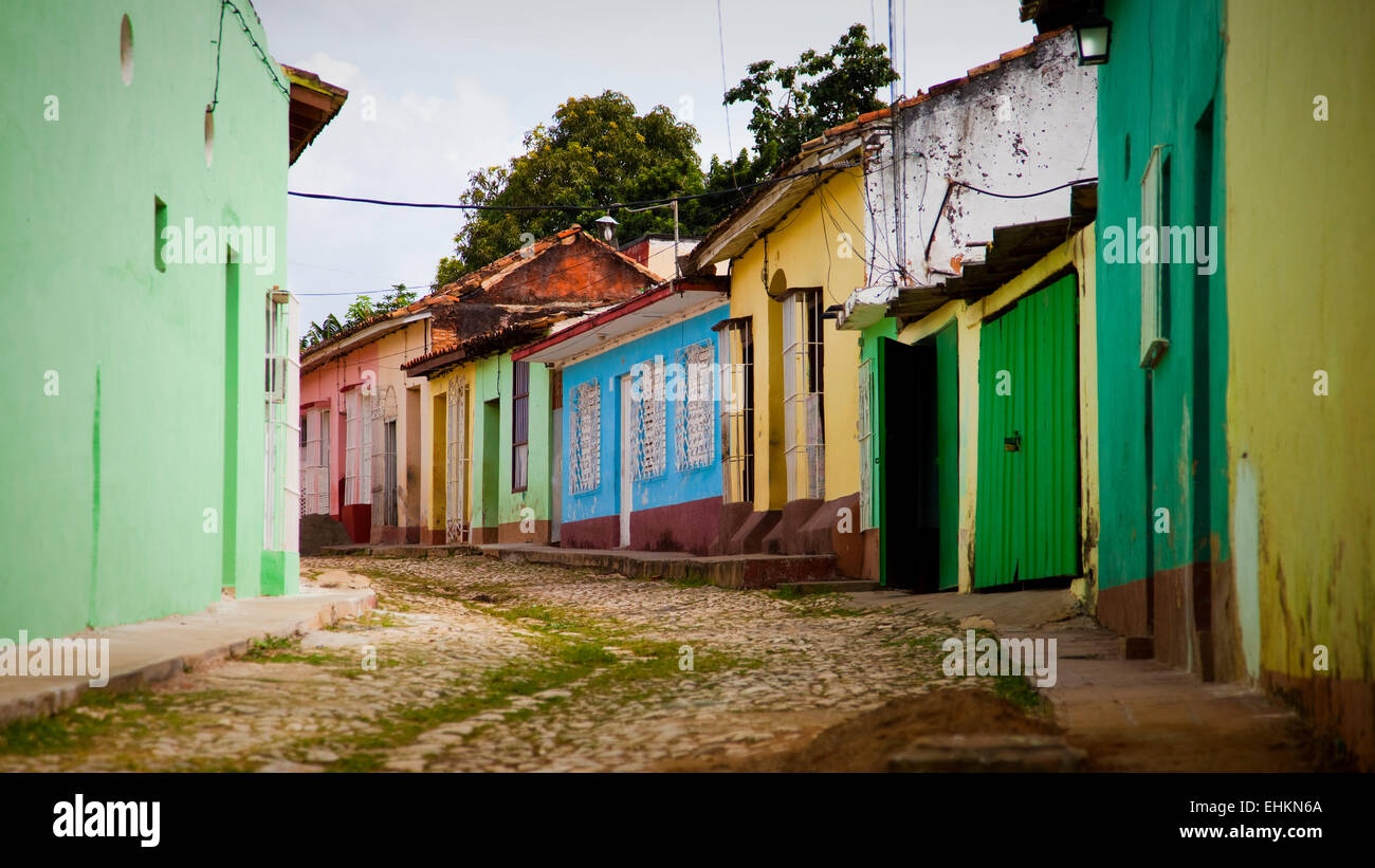 Rue colorée à Trinidad, Cuba Banque D'Images