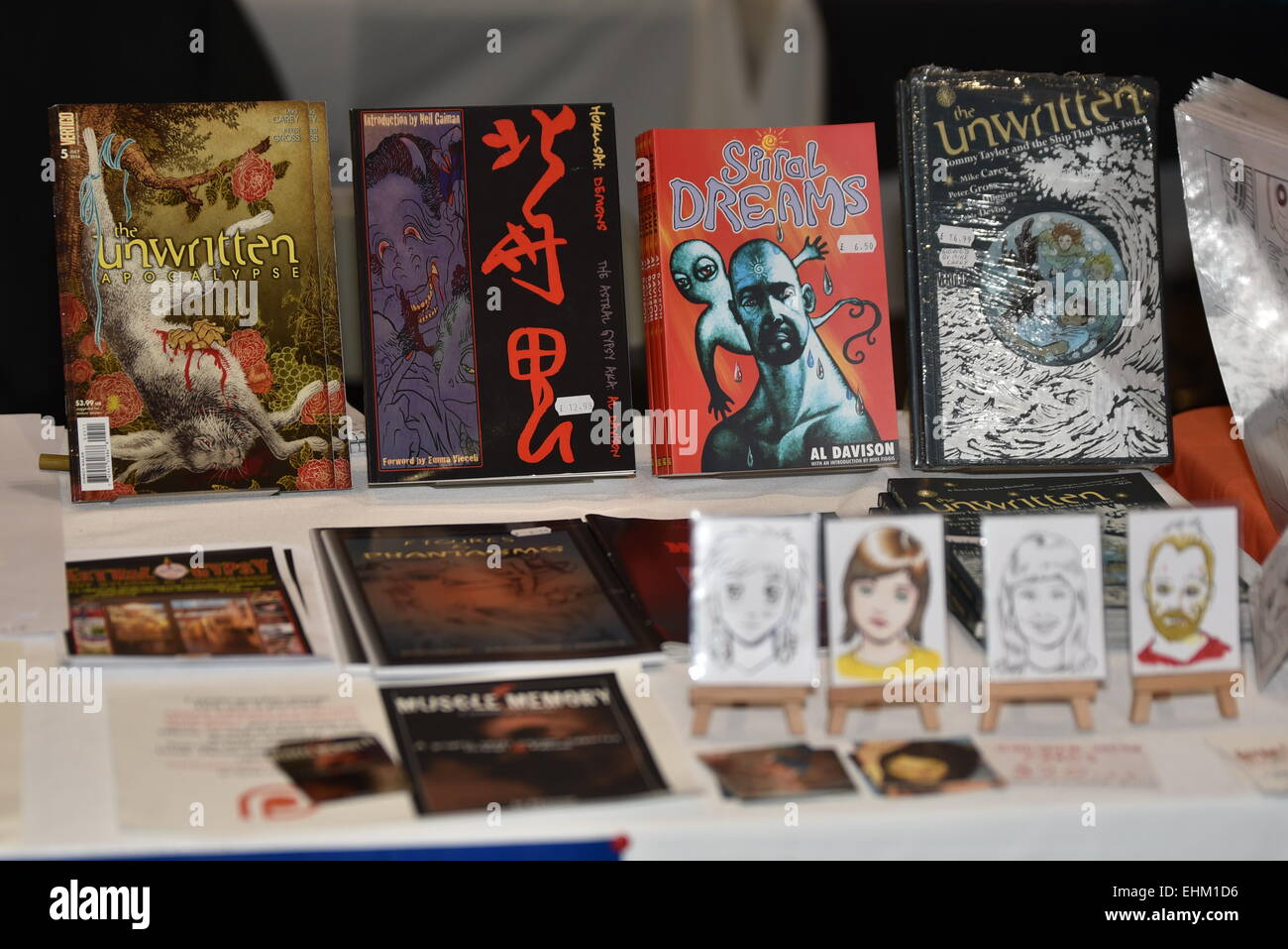 Londres, Royaume-Uni. 15 mars, 2015. Londres 2015 Super Comic Convention de Londres a vu des milliers de personnes visitent le centre excel pour profiter de tout à voir avec la bande dessinée, à partir de célèbres illustrateurs à vintage comics à vendre et cos joueurs dans leur costume de super-héros favoris. Credit : Voir Li/Alamy Live News Banque D'Images