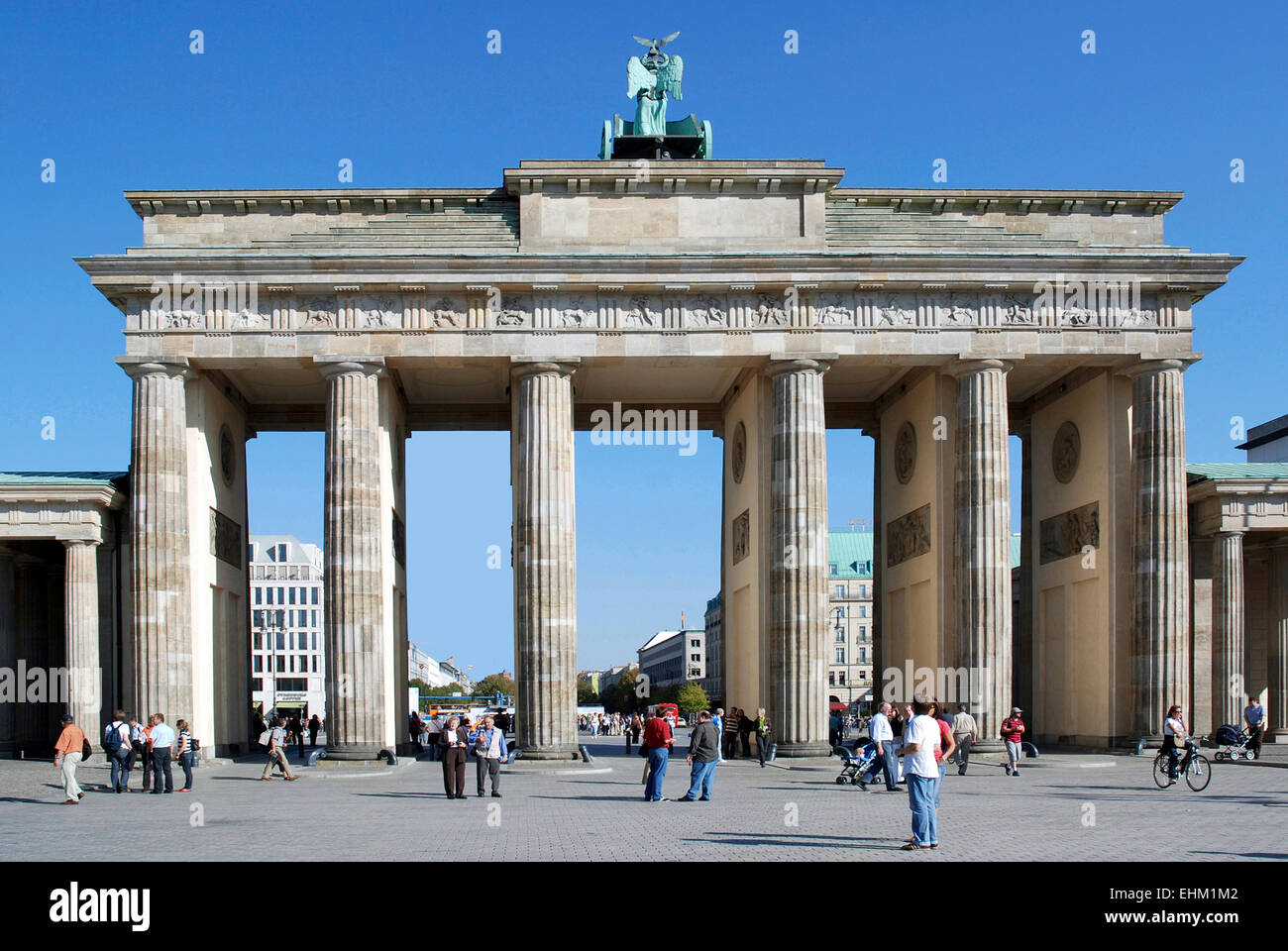 La porte de Brandebourg à Berlin. Banque D'Images