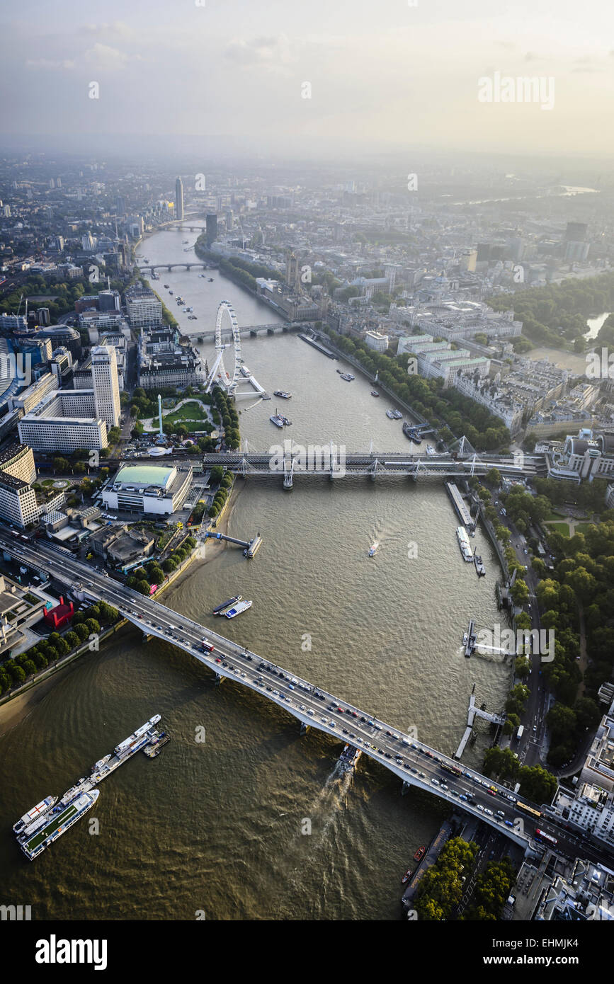 Vue aérienne de la ville de Londres et rivière, Angleterre Banque D'Images
