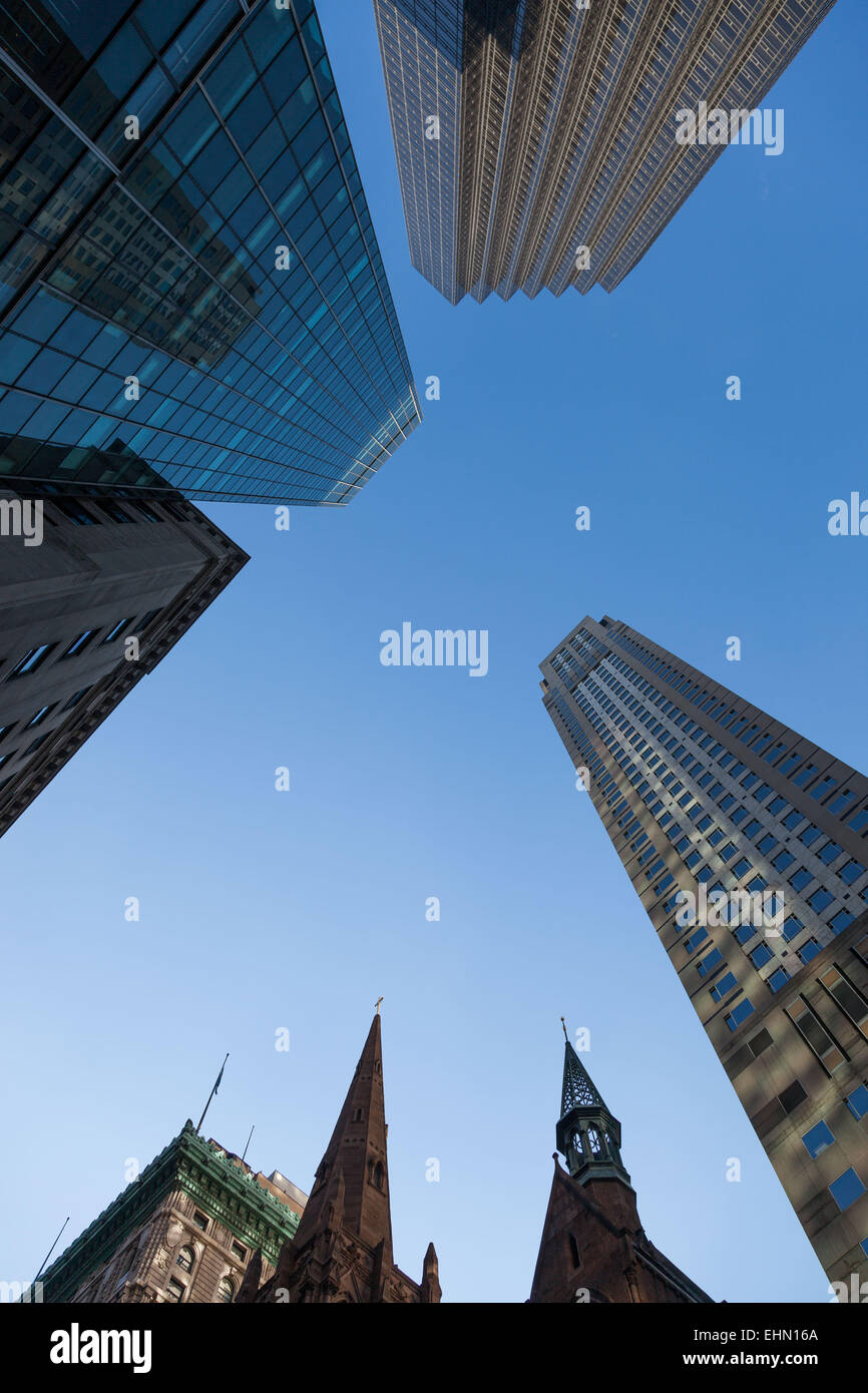 Face avant d'un immeuble de bureaux, New York City, USA. Banque D'Images