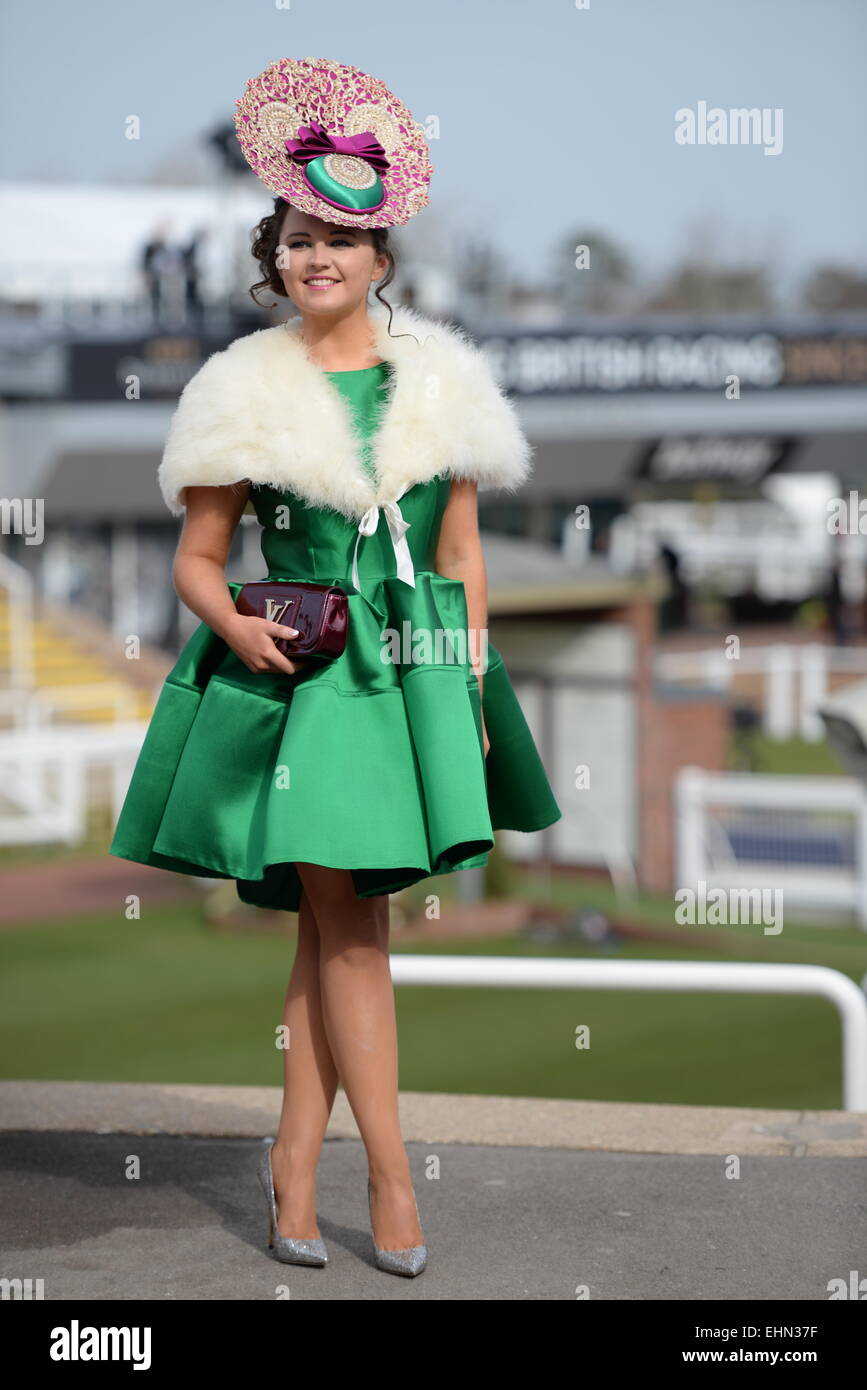 Mesdames Journée au Festival de Cheltenham 2015. Banque D'Images