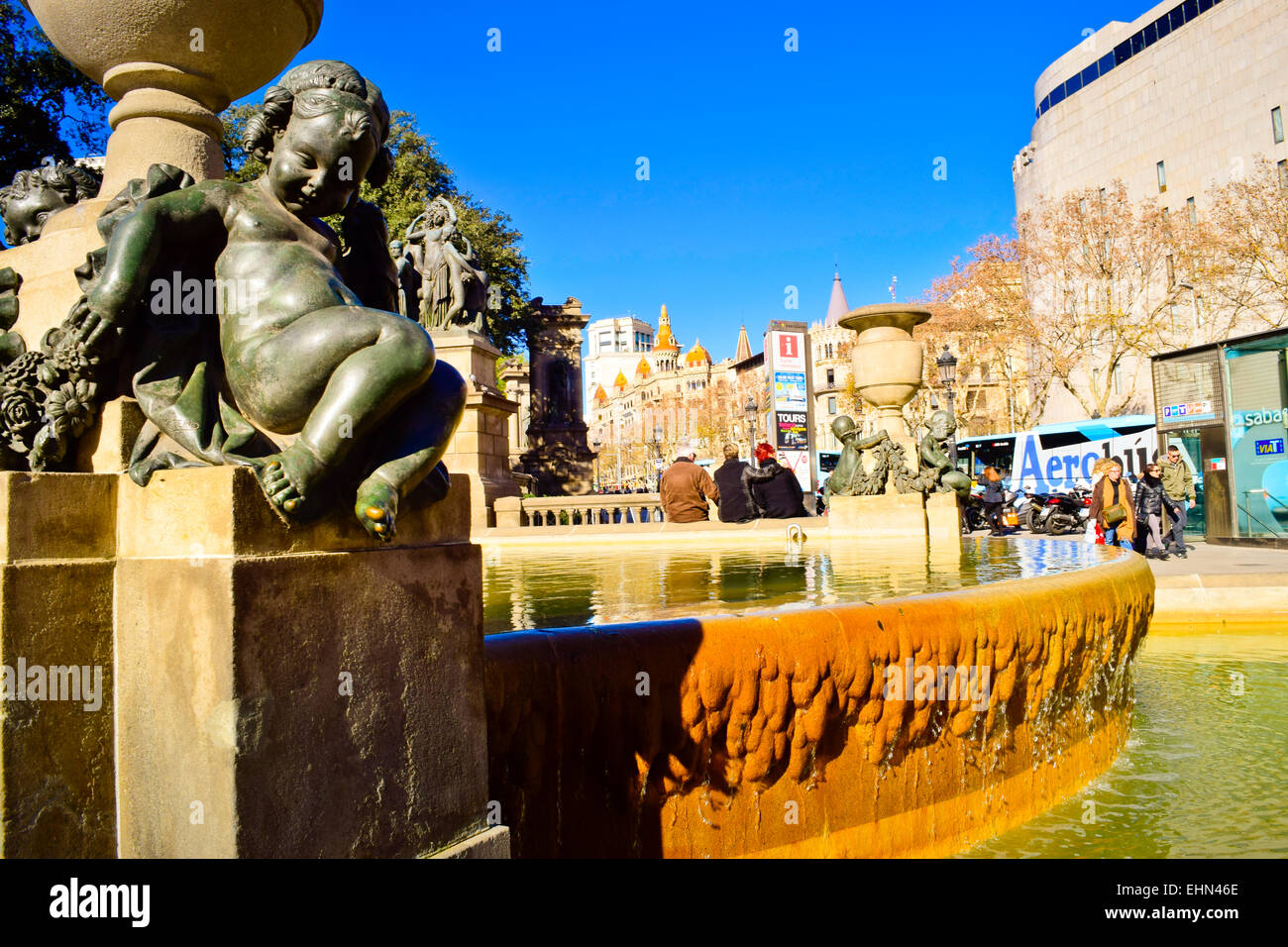 La Plaça Catalunya. Barcelone, Catalogne, Espagne. Banque D'Images