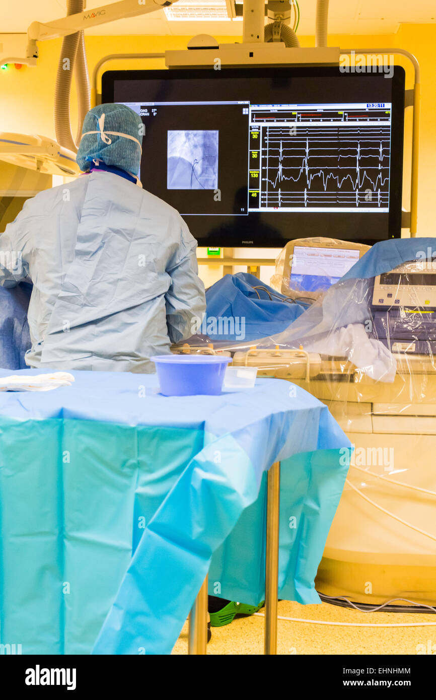 L'ablation par radiofréquence utilisée dans le traitement des troubles du rythme cardiaque, hôpital de Limoges, France. Banque D'Images