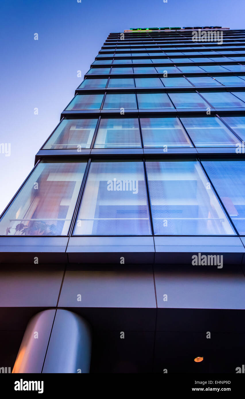 Regardant les SFMS Bank Building au centre-ville de Wilmington, Delaware. Banque D'Images