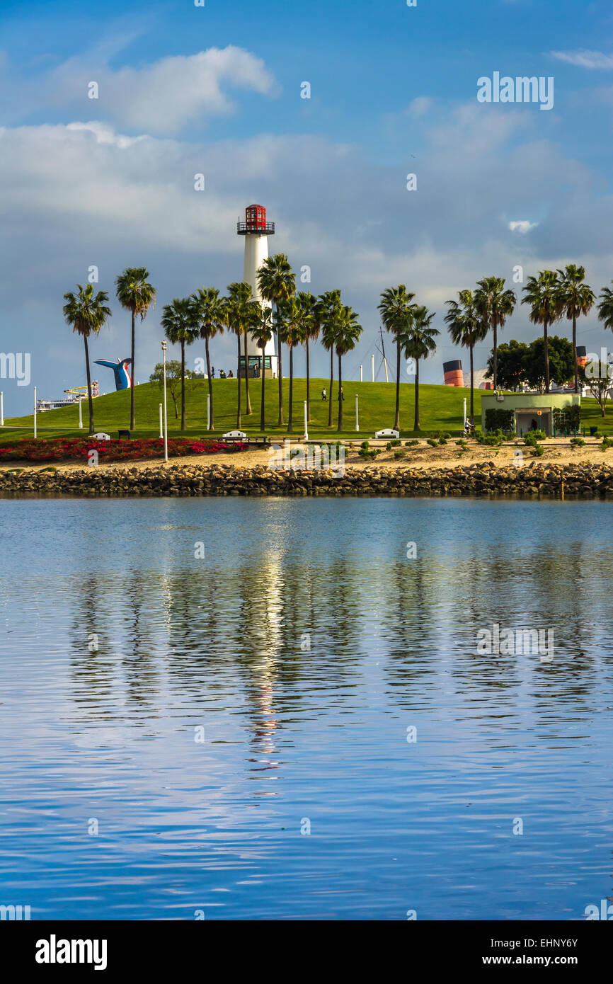 Vue sur le port de Long Beach, phare de Long Beach, en Californie. Banque D'Images