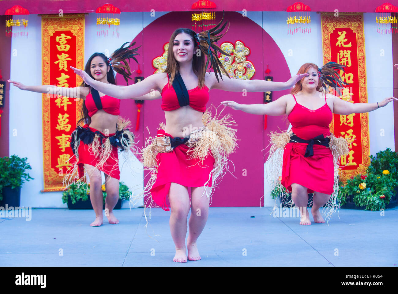 Les spectacles de danse folklorique Tahitienne au Nouvel An chinois qui a eu lieu à Las Vegas , Nevada Banque D'Images