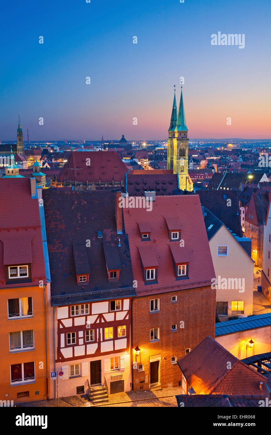 Nuremberg. Image de centre-ville historique de Nuremberg, Allemagne au coucher du soleil. Banque D'Images