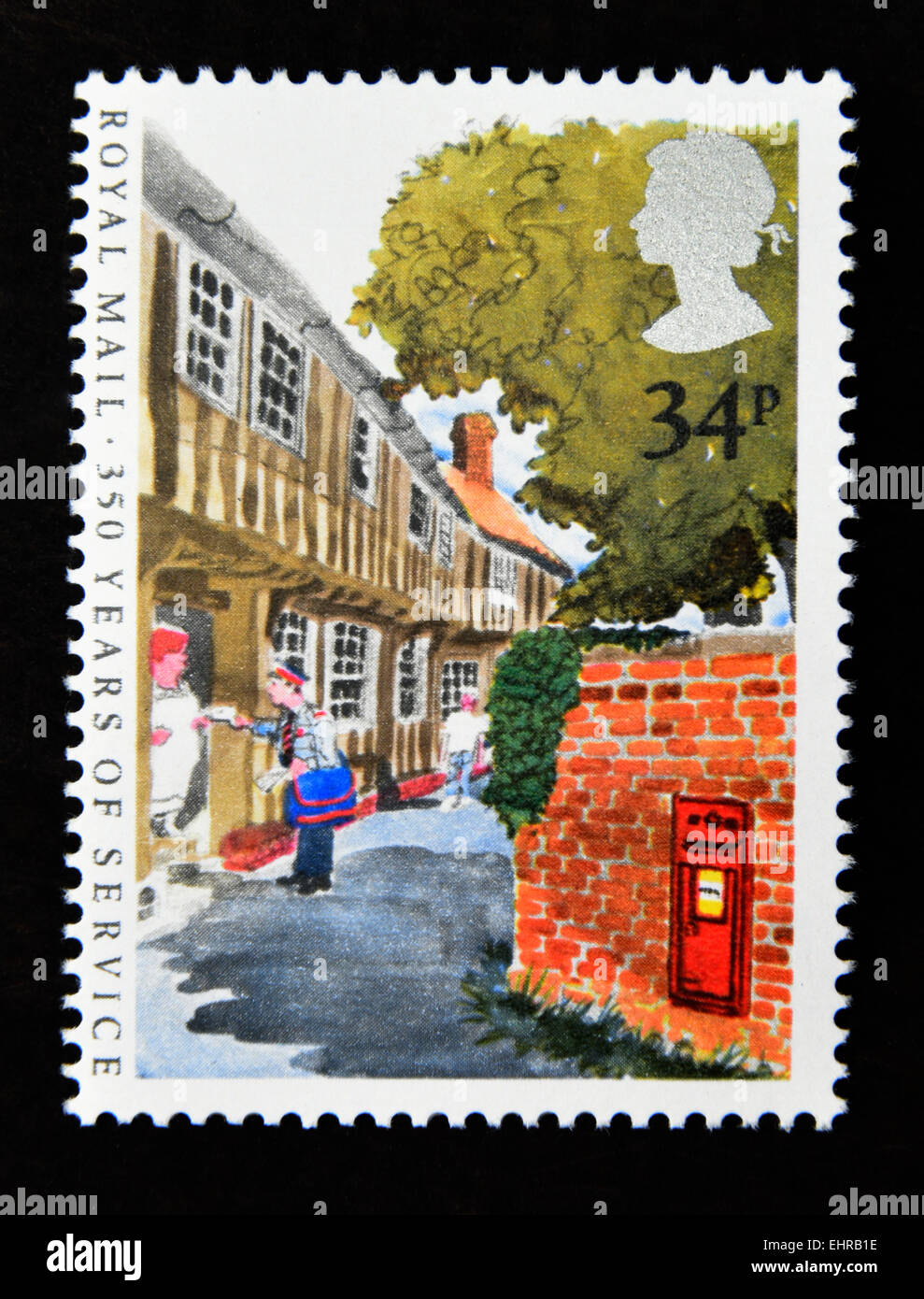Timbre-poste. La Grande-Bretagne. La reine Elizabeth II. 1985. 350 ans de Royal Mail Service public postal. 34p. Banque D'Images