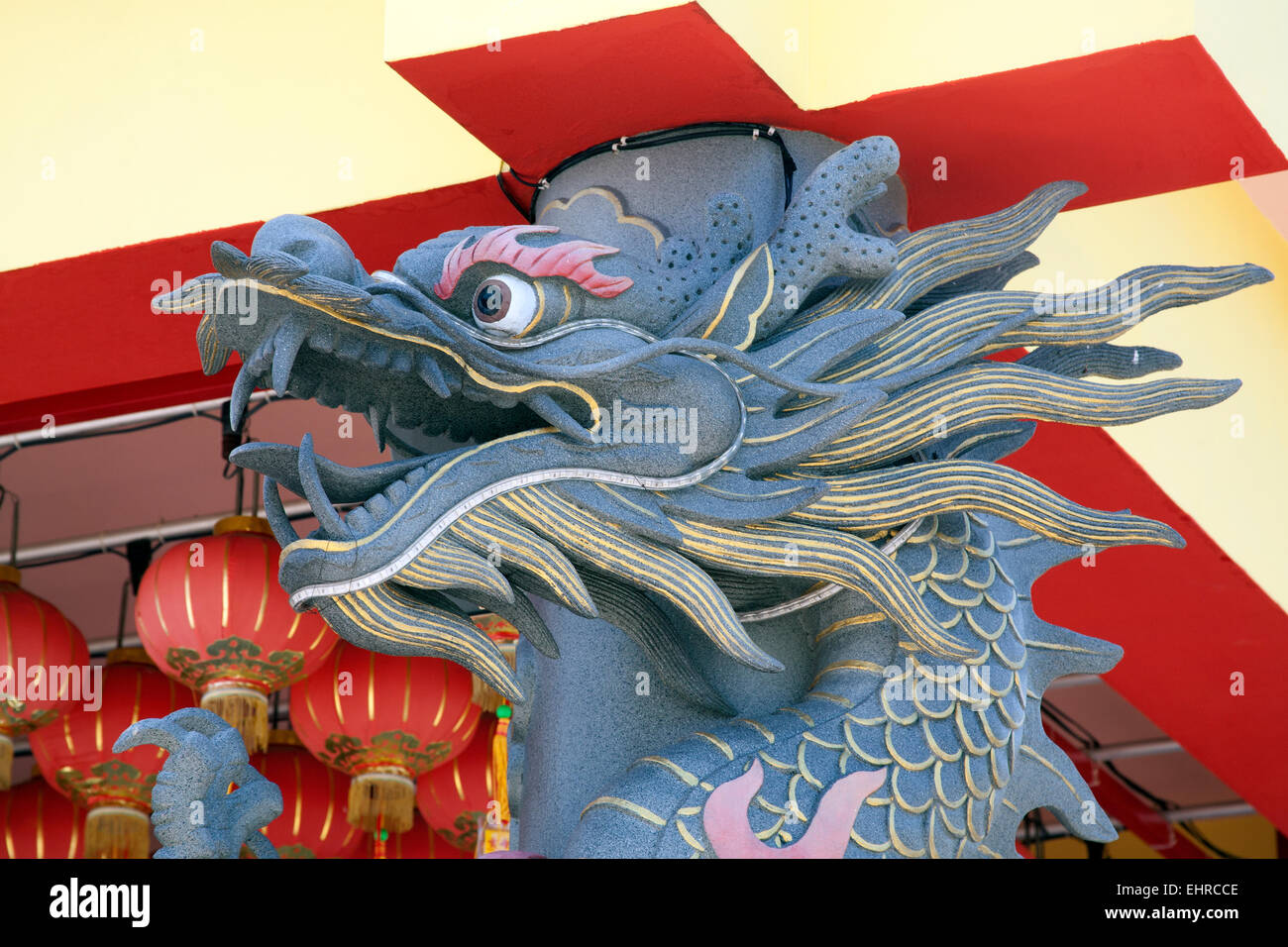 Chines dragon statue au Temple de Thean Hean Boo Chew Jetty, George Town, Penang Malaisie Banque D'Images