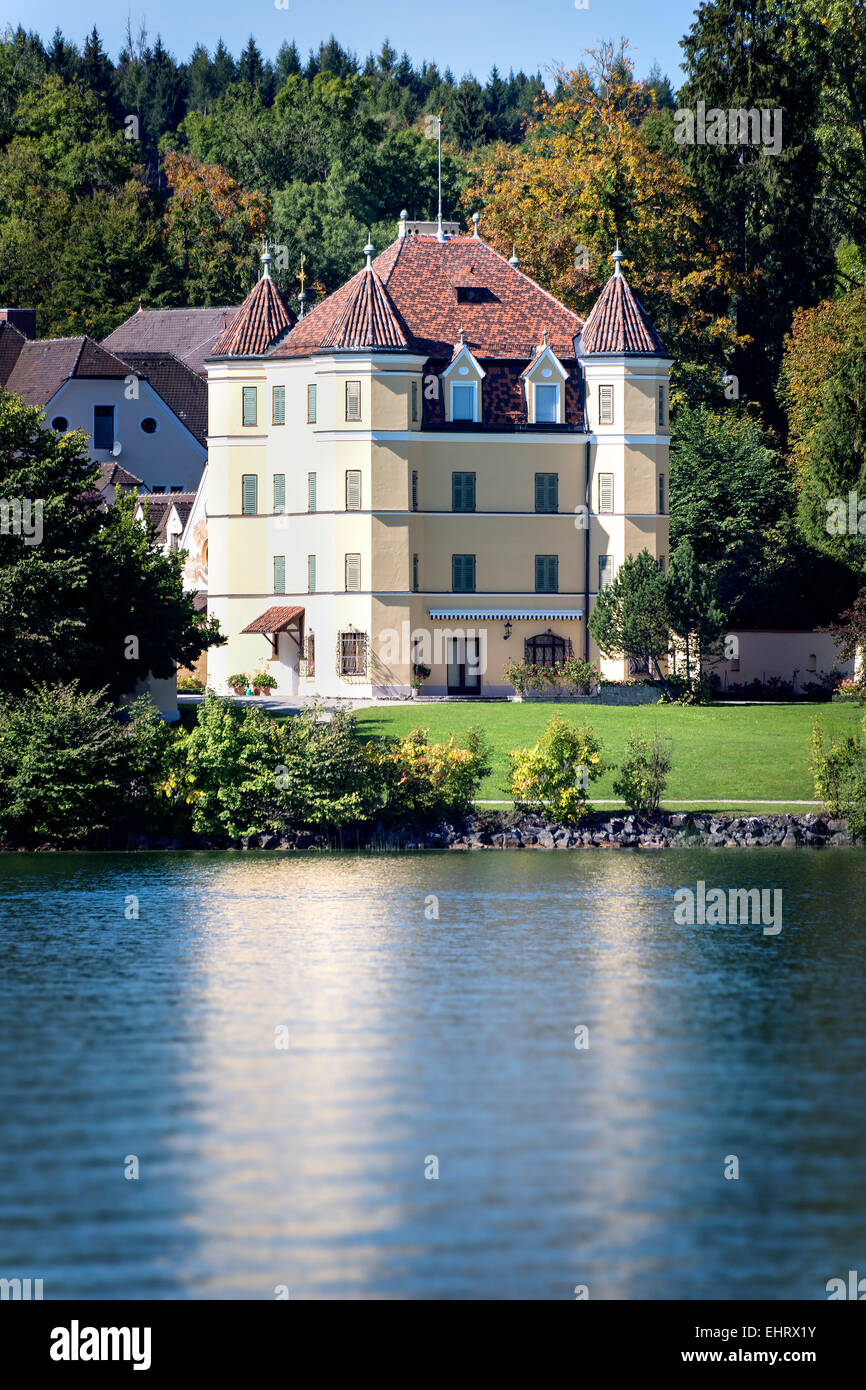 Image d'un château sur le lac de Starnberg en Bavière, Allemagne Banque D'Images