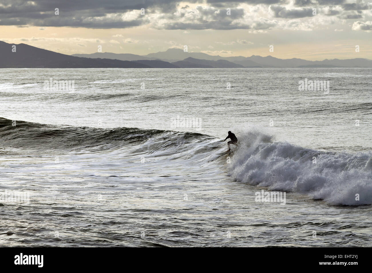Le surf à Anglet, Pyrenees Atlantiques, France Banque D'Images