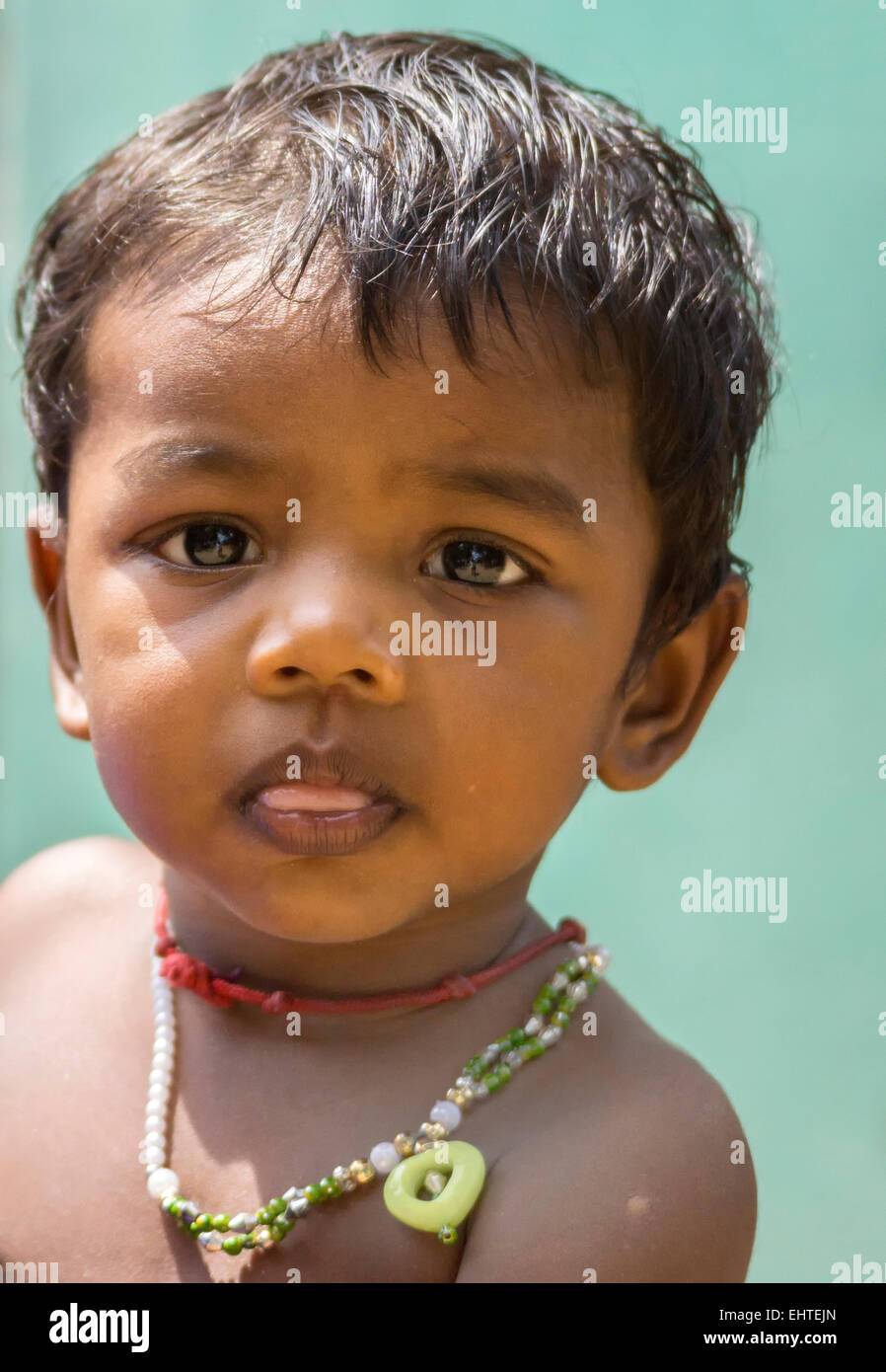 Gros Plan Du Visage Du Bebe Fille Tamoule Photo Stock Alamy