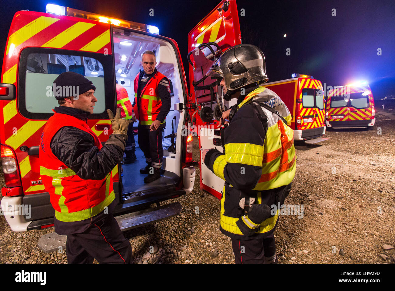 SIMULATION D'ACCIDENTS FERROVIAIRES Banque D'Images SIMULATION D'ACCIDENTS FERROVIAIRES Banque D'Images
