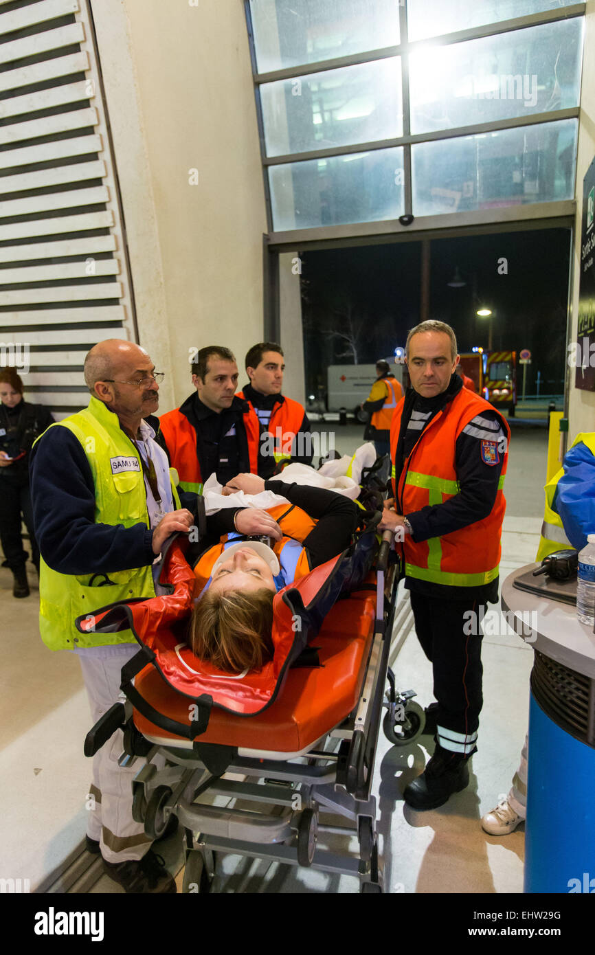 SIMULATION D'ACCIDENTS FERROVIAIRES Banque D'Images SIMULATION D'ACCIDENTS FERROVIAIRES Banque D'Images