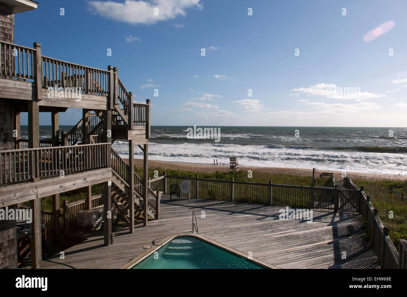 Caroline du Nord Outer Banks Kitty Hawk Beach house vagues piscine sable nuages Kill Devil Hill surf sun Banque D'Images