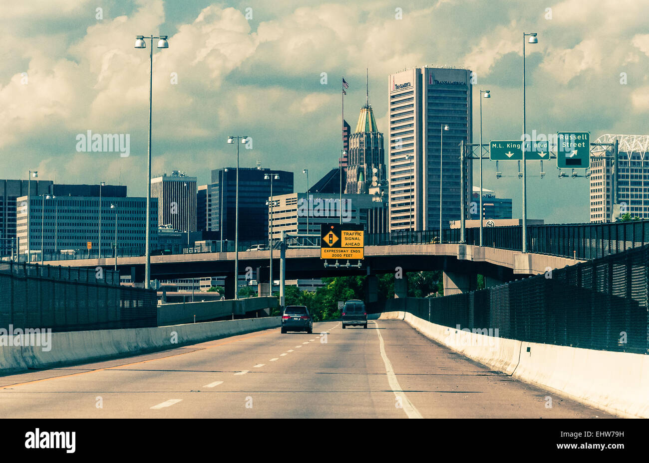 Vue sur les échanges et l'horizon de Baltimore, à partir de la I-395. Banque D'Images