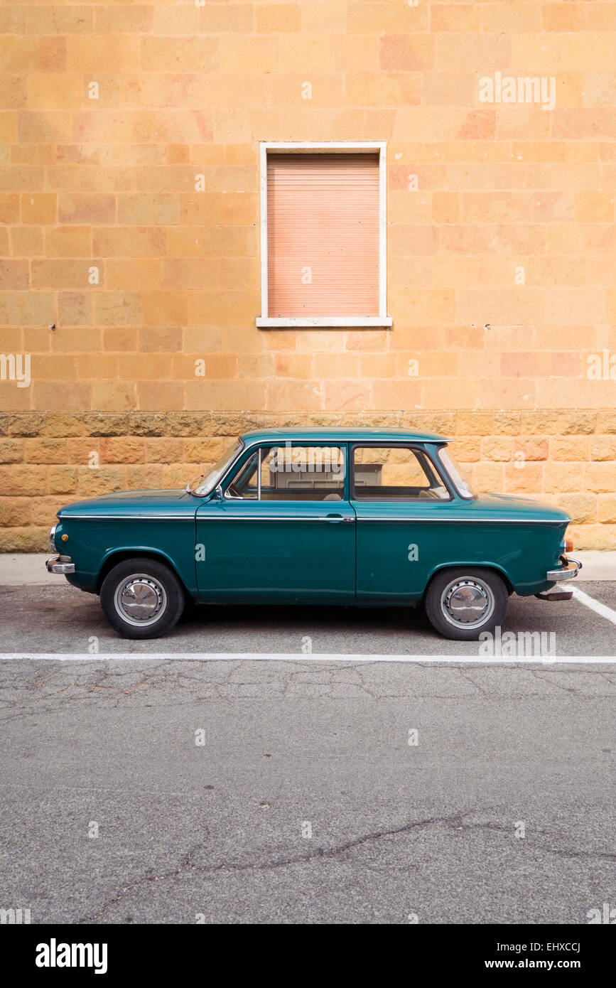 Italie, Toscane, Pienza, Vintage car, NSU Prinz Banque D'Images