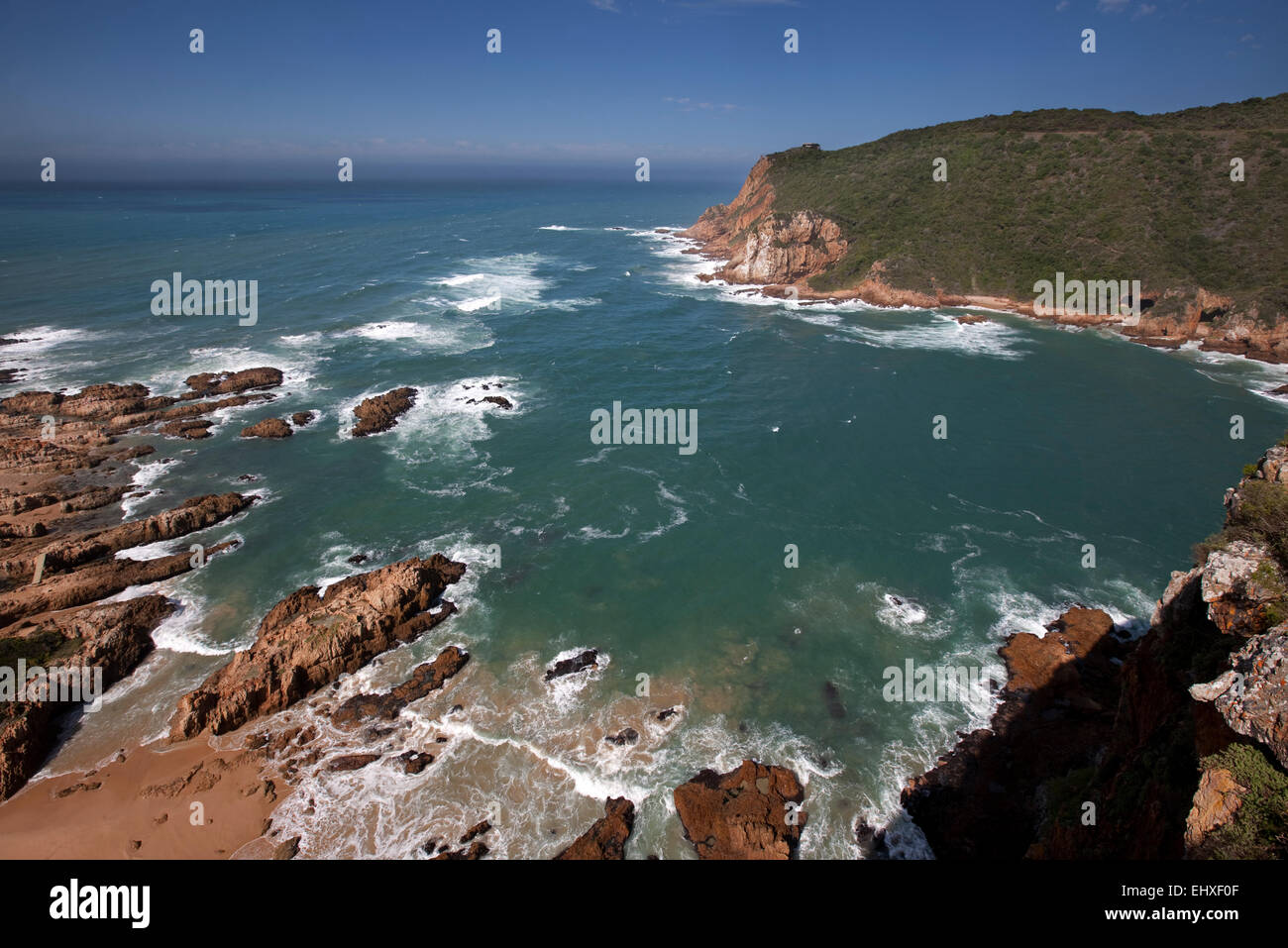 Les formations rocheuses sur la côte, chefs Knysna, Knysna, Province de Western Cape, Afrique du Sud Banque D'Images