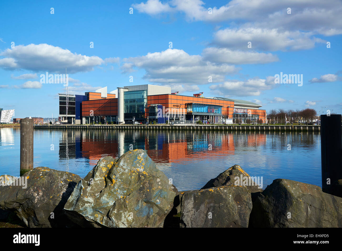 Odyssey Arena et Titanic Quarter, sur le front de Belfast, en Irlande du Nord Banque D'Images