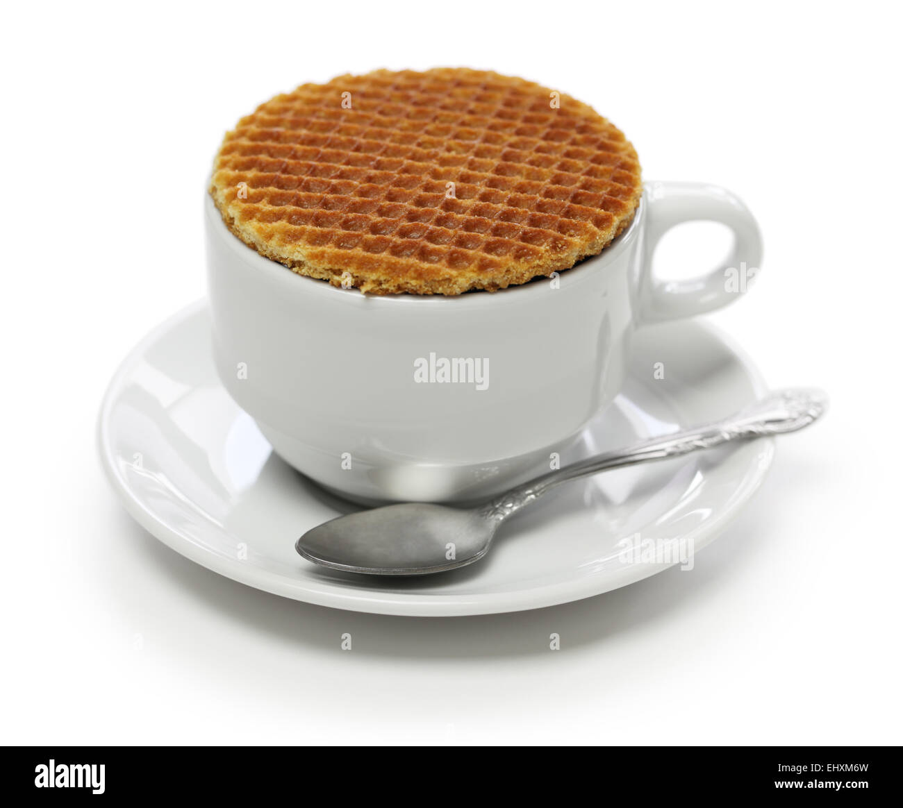 Le néerlandais stroopwafel, gaufre au caramel et une tasse de café Banque D'Images