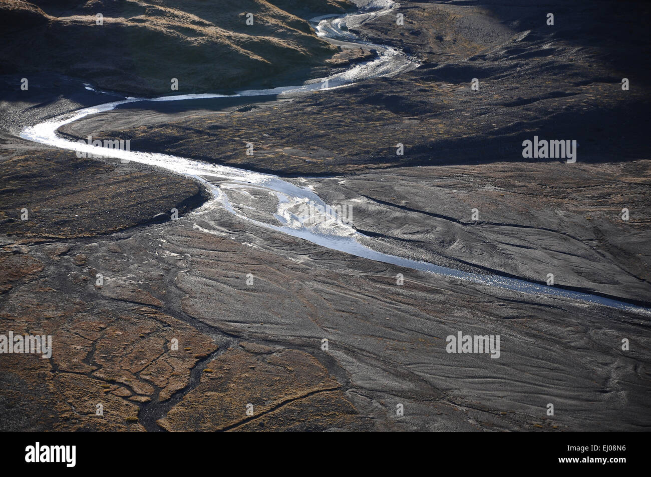 La Suisse, l'Europe, du Valais, Loèche, Leucurboden, Lämmerenboden, inondation, plaine, méandre, ruisseau, rivière, montagnes, de débit Banque D'Images